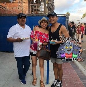 Meet your Posher, Edu